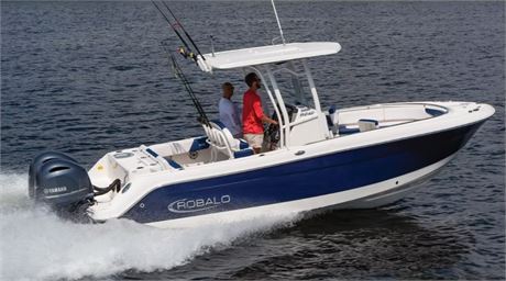 2018 Robalo R242 Power Boat for Sale in Singapore